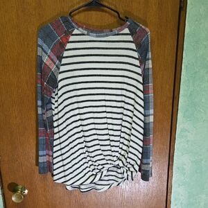 🟡Maurices Striped Knit Top🟡